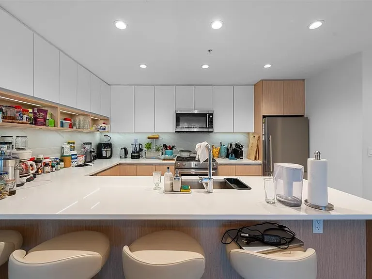 8980 University Cres #TOWMHOUSE — Photo 10