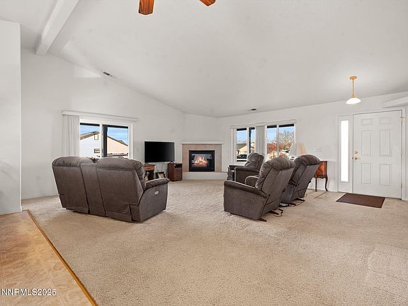 5th image of 211 Bridle Path Way