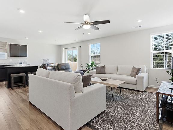 5th image of 2547 Haskell Dr