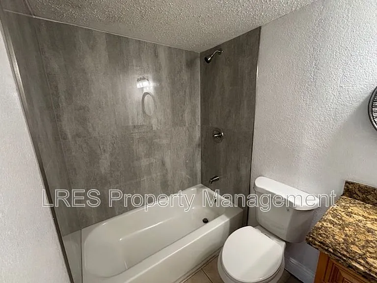 4725 S Texas Ave #C — Photo 19