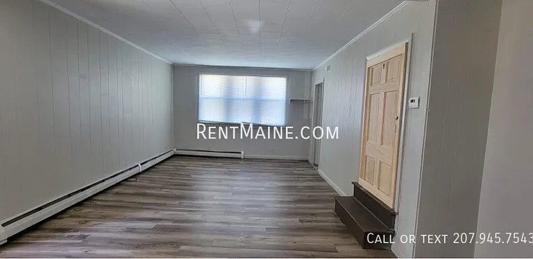 482 Main St #1 — Photo 4