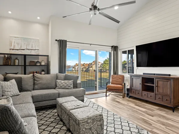 2176 S Bear Lake Blvd #245, Garden City, UT 84028