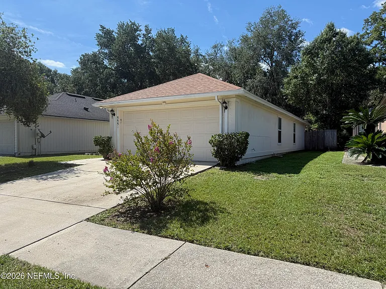 5550 Oak Crossing Dr — Photo 3