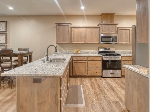 5869 Saturn Dr, Lakeside, AZ 85929