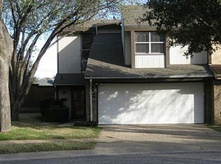 2944 Woodcroft Cir, Carrollton, TX 75006
