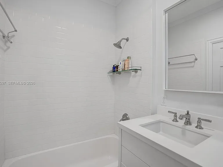530 Melaleuca Ln — Photo 24