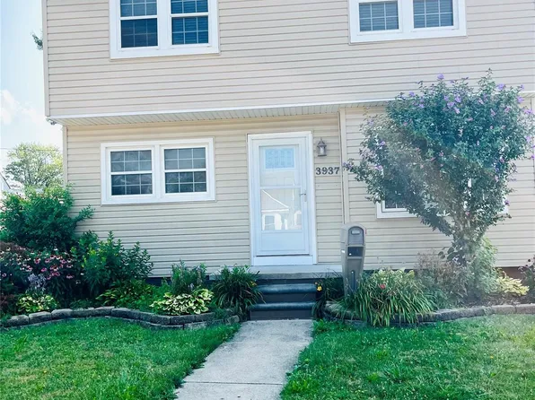 3937 16th St, Wyandotte, MI 48192