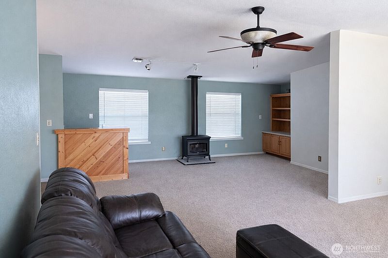 4th image of 759 Park Avenue NE
