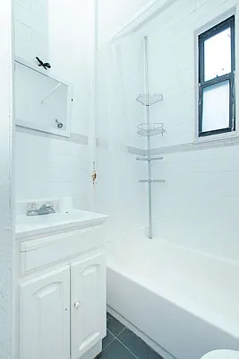 Rented by Nooklyn NYC LLC | media 35