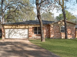 310 Old Mill Ln, Dallas, TX 75217