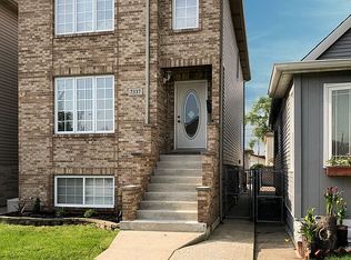 7337 W 58th Pl, Summit, IL 60501