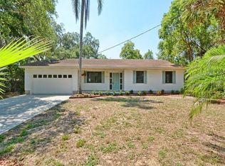 1322 E 3rd Ave, Mount Dora, FL 32757