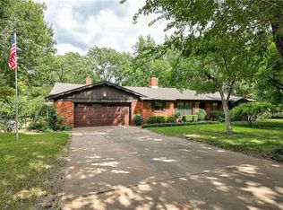 9800 Rozell Dr, Oklahoma City, OK 73131