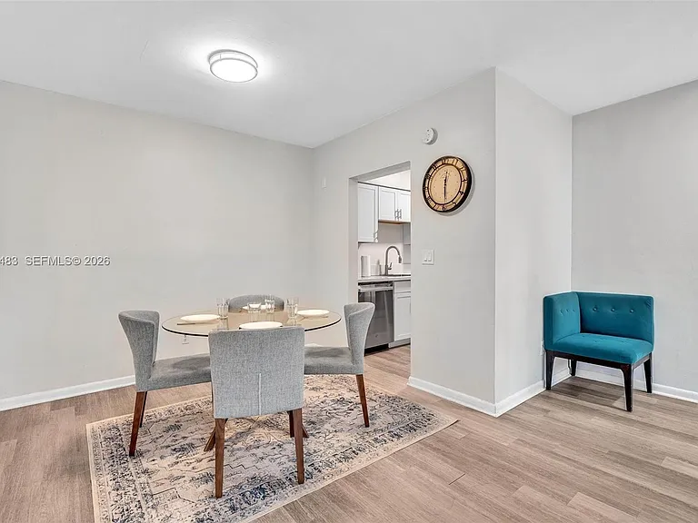 10006 E Bay Harbor Dr #17 — Photo 4