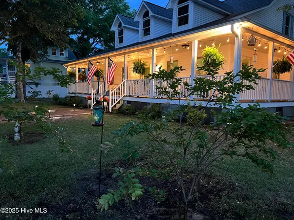 801 E Yacht Drive, Oak Island, NC 28465