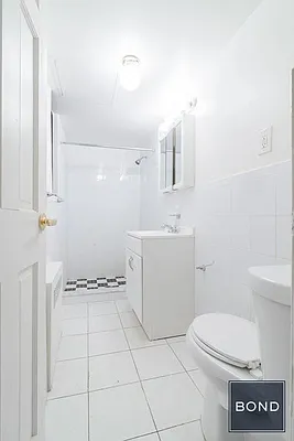 Rented by Bond New York | media 10