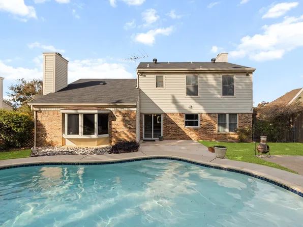 3708 Windsong Ln, Bedford, TX 76021