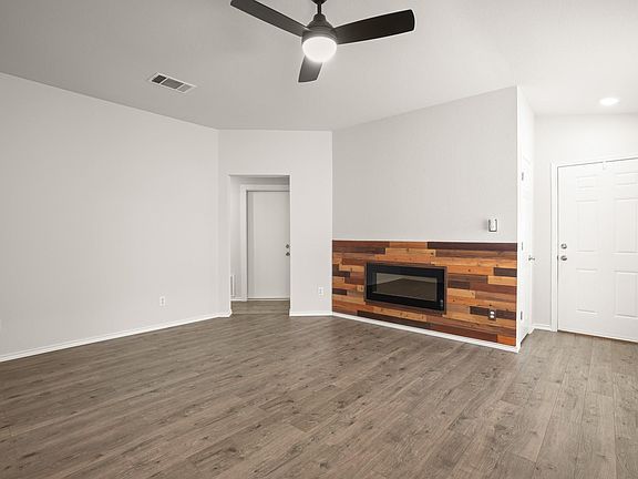 4th image of 2029 Buckley Ln
