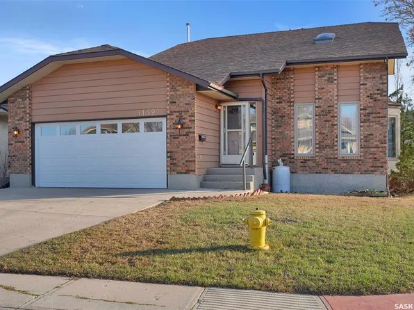 3139 Thacker BAY E, Regina, SK S4V 1Z2