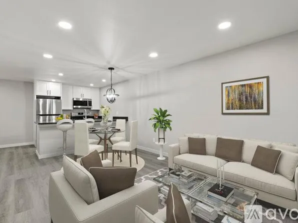 2010 S Main St, Seattle, WA