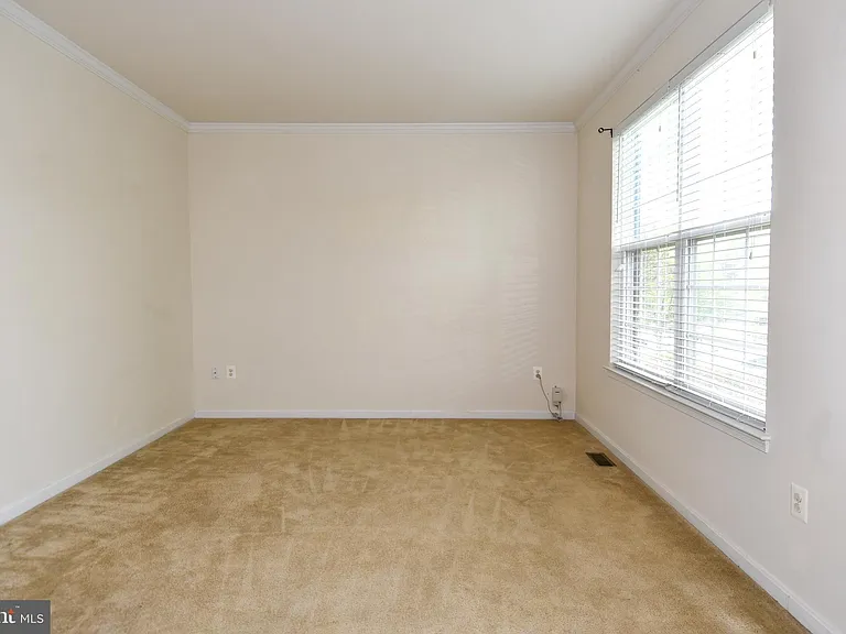 3082 American Eagle Blvd — Photo 8