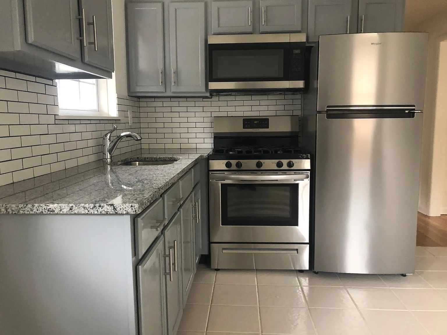 2 bed, $2,750 — Photo 3