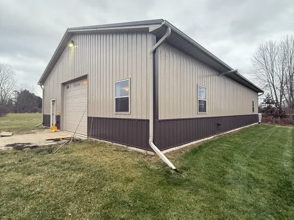 1070 E Saint Joe Hwy, Grand Ledge, MI 48837