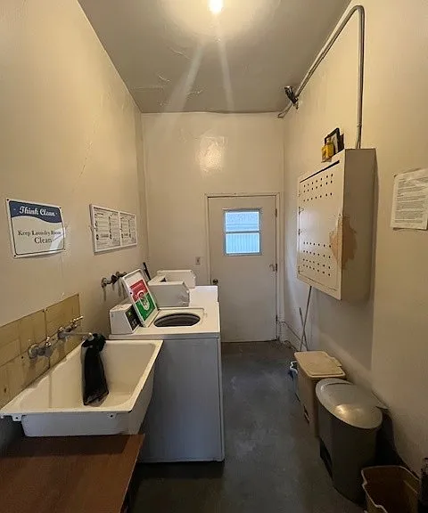 1327 Berkeley — Photo 9