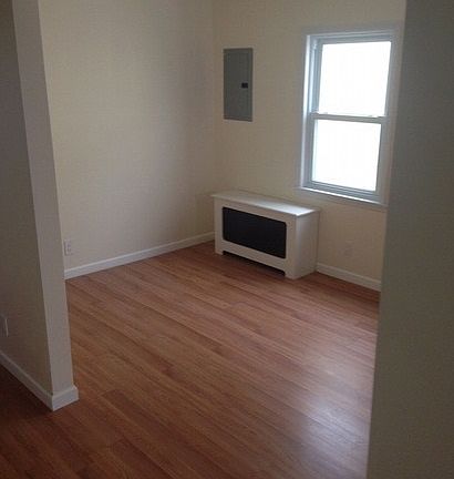 4th image of 132-42 Cross Bay Blvd