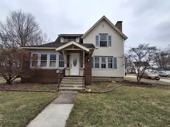 555 W Market St, Nappanee, IN 46550