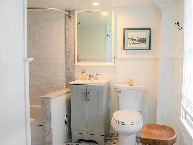 127 Willow Ave — Photo 21