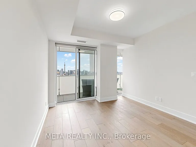200 Bloor St W #2502 — Photo 23