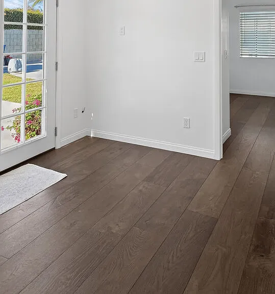6036 Denny Ave — Photo 6