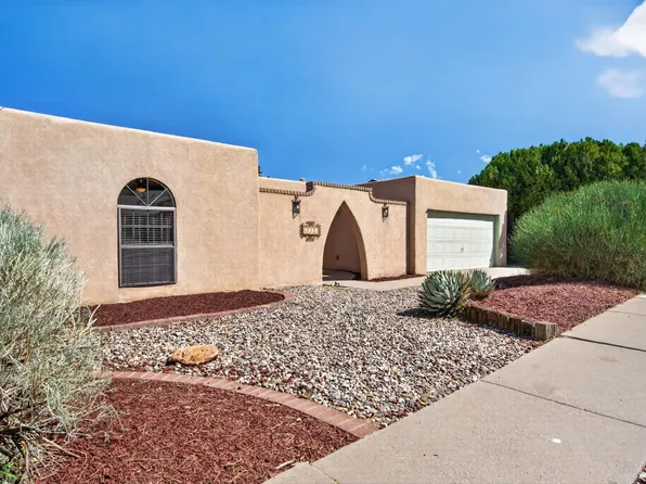 1129 Monte Largo Dr NE, Albuquerque, NM 87123