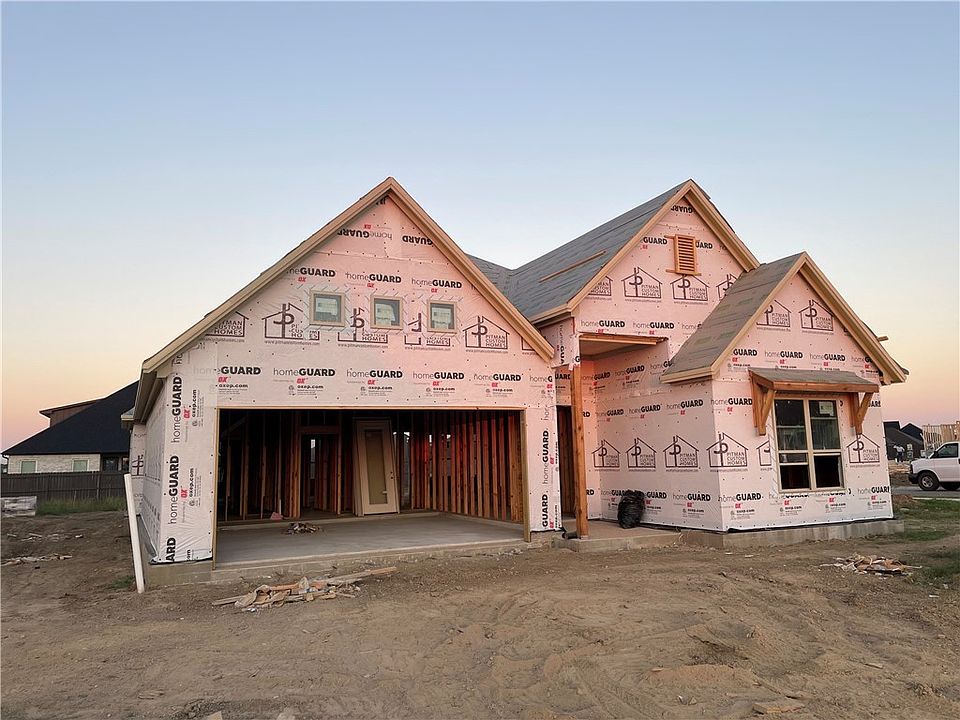2nd image of 5002 Royal Arch Dr