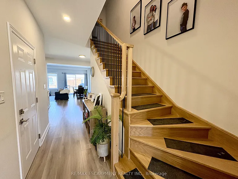 4 Harmony Way — Photo 3