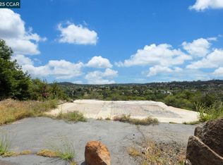 3098 Oakwood Rd, Cameron Park, CA 95682