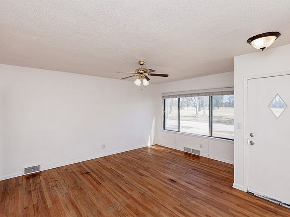 5th image of 1444 55th St