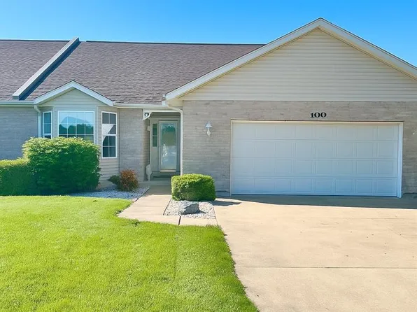 100 Eagle Ct, Waterloo, IL 62298