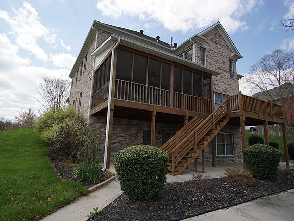 3rd image of 501 Serenity Ln