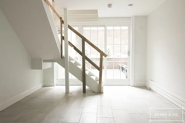 Rented by Grand & Co. | media 18