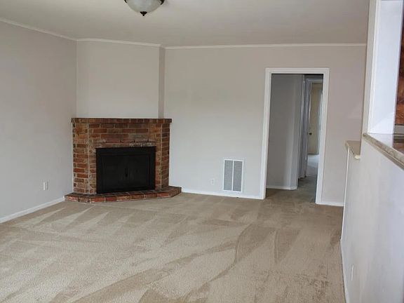 2nd image of 24 W 38th Ave