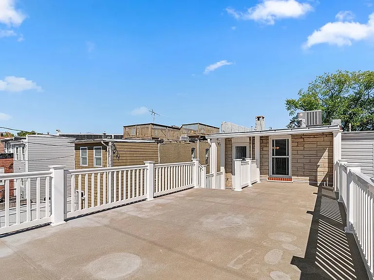 820 S Conkling St — Photo 15