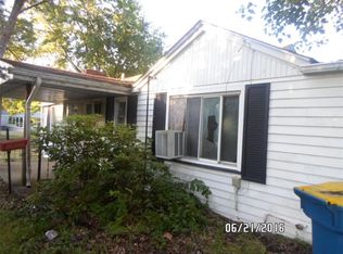 2051 Moravia St, New Castle, PA 16101