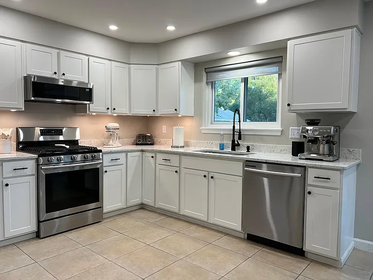 246 Hillside Dr — Photo 8