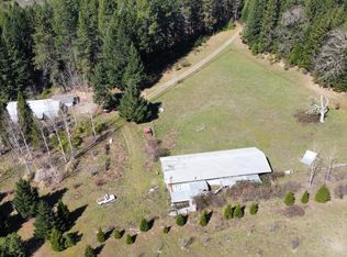 1413 Crooks Creek Rd, Selma, OR 97538