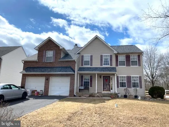 1012 Spring Meadow Dr, Quakertown, PA 18951