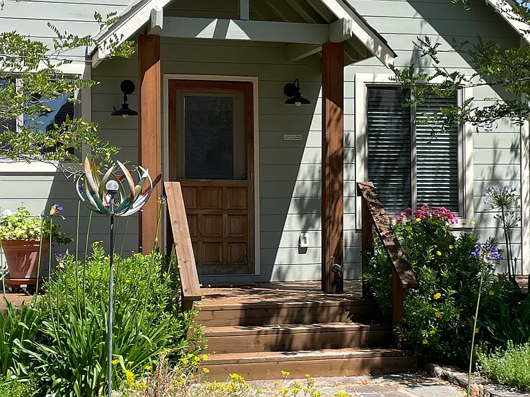 12142 Vintage Ln — Photo 2