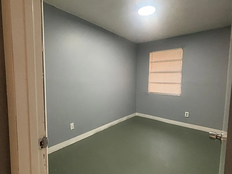 4661 Ken Knight Dr N — Photo 12