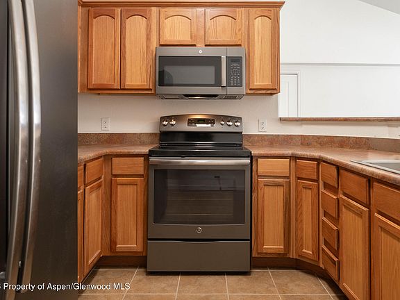 5th image of 633 River View Dr Unit 1008